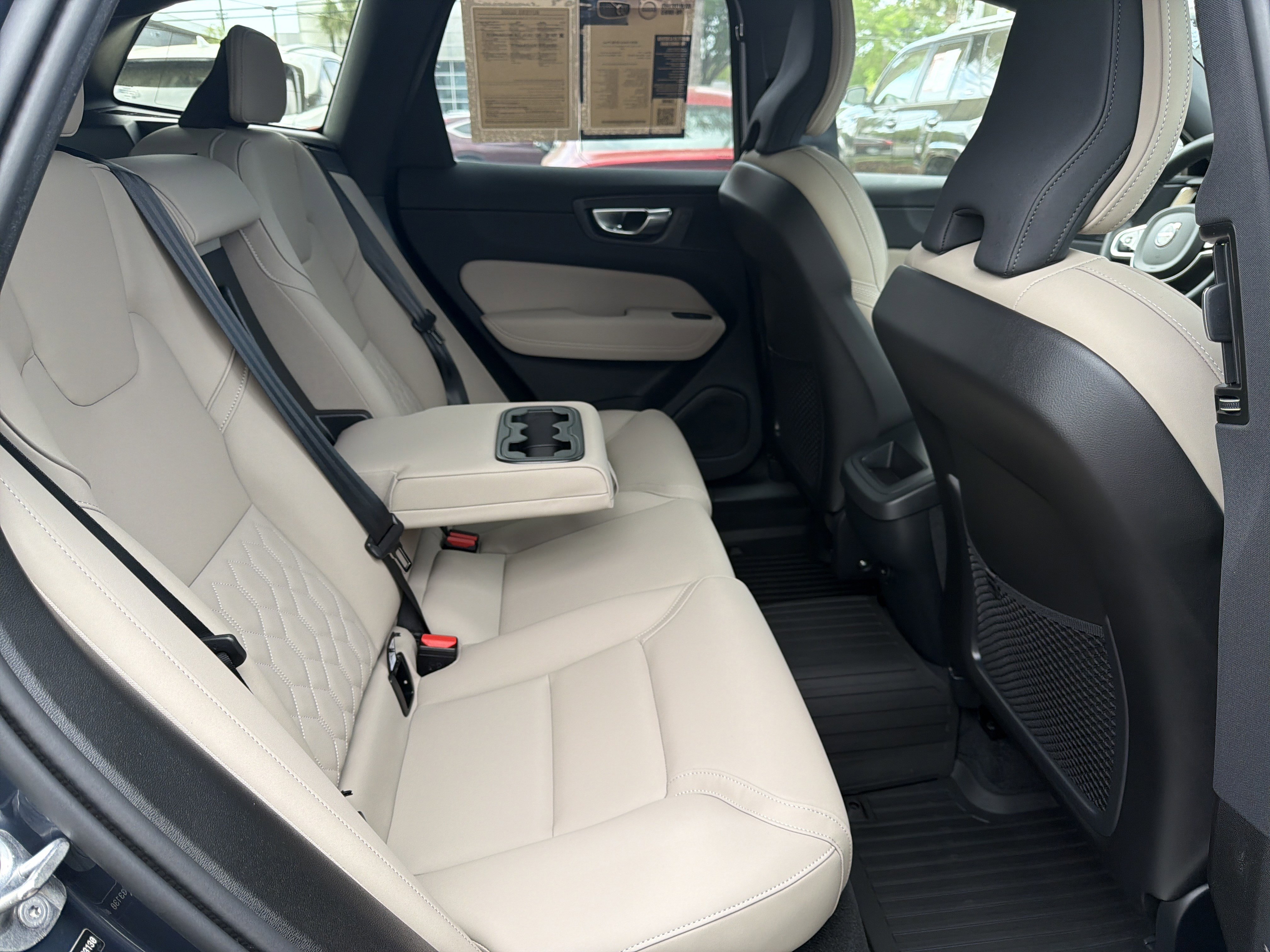 Used 2026 Volvo XC60 B5 Plus w/ Protection Package Premier image 33