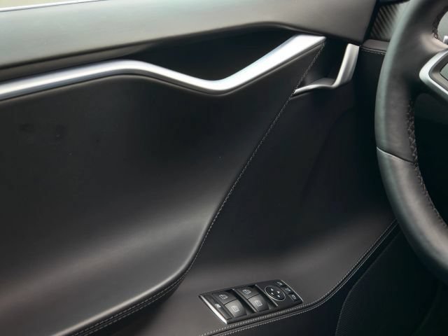 Used 2015 Tesla Model S P90D AWD/4WD image 26
