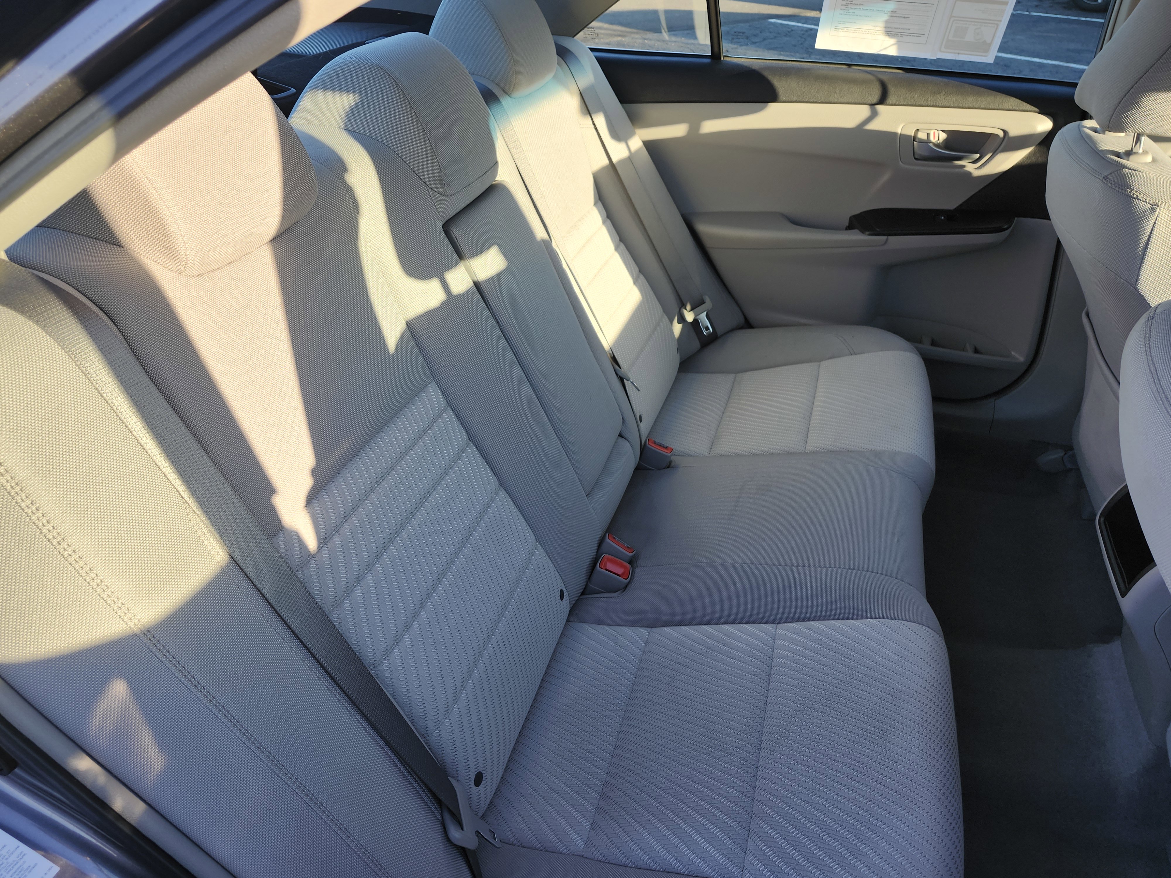 Used 2017 Toyota Camry LE image 17