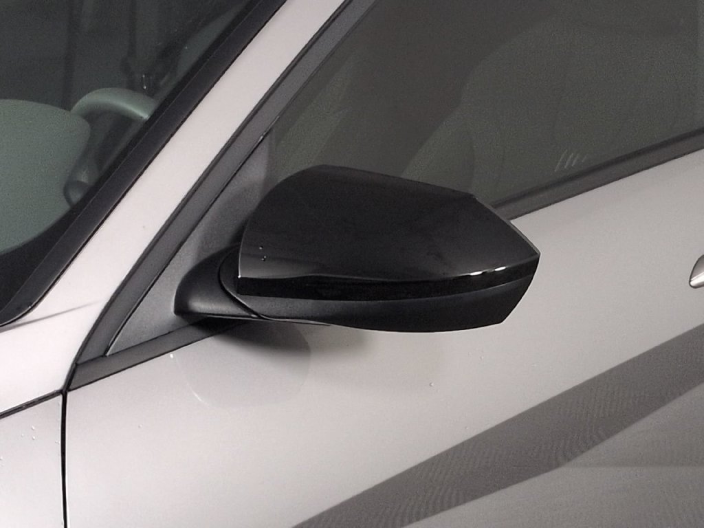 Used 2025 Hyundai Elantra Sport FWD image 14