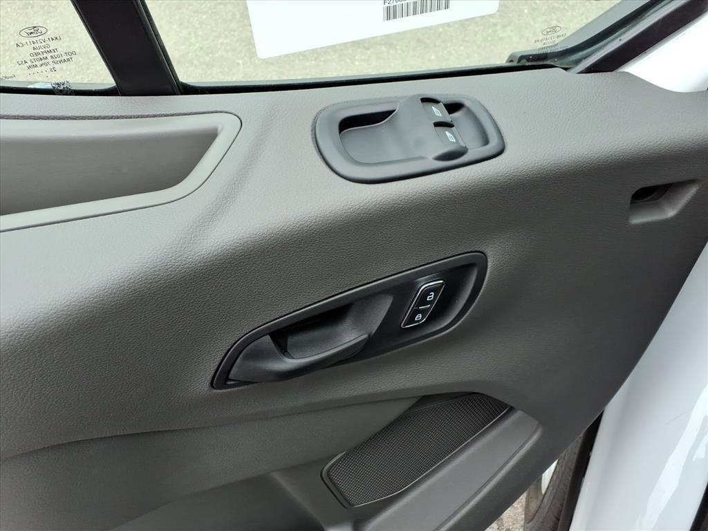 Used 2025 Ford Transit 150 Low Roof AWD image 11