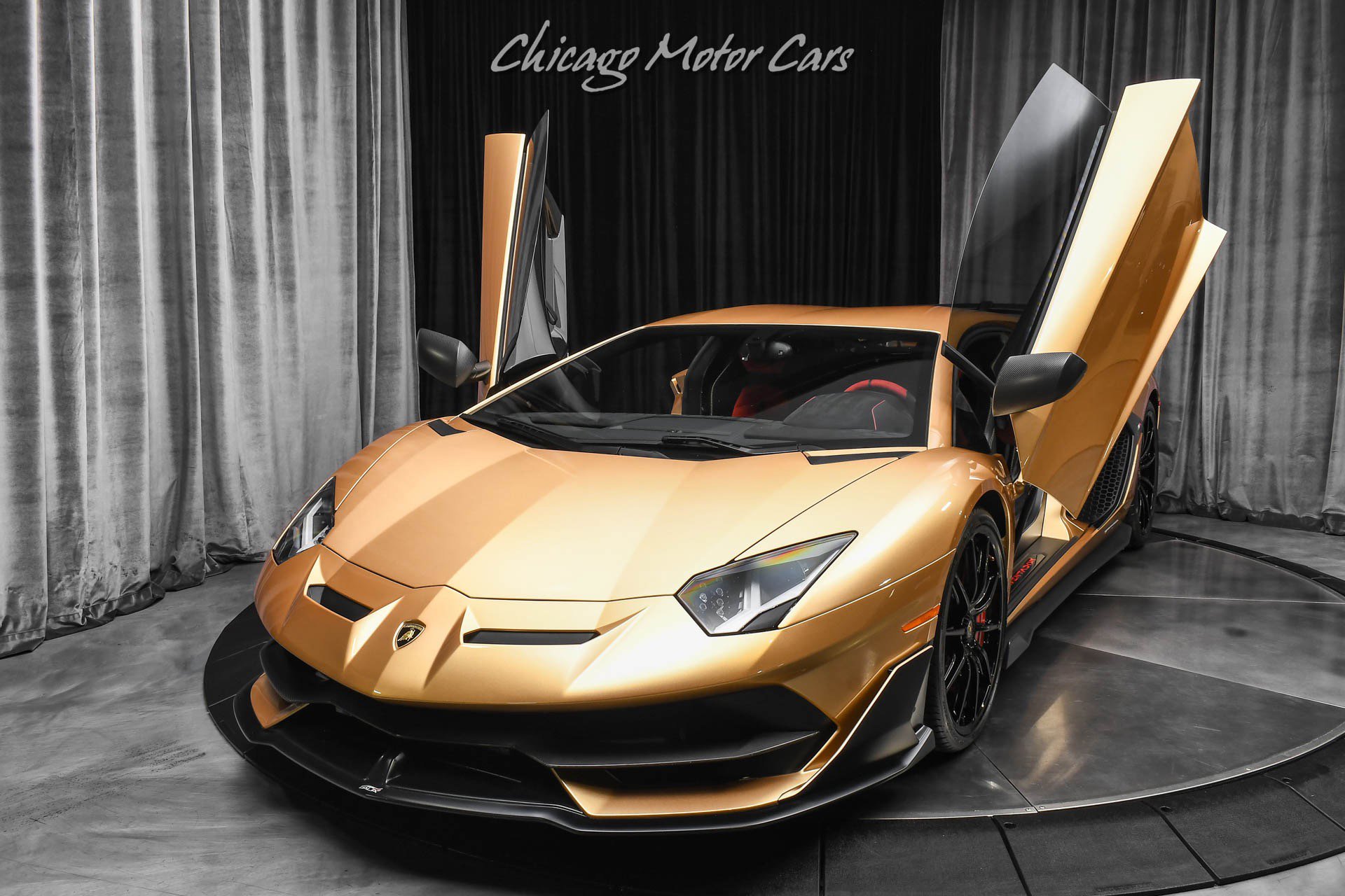 Used 2019 Lamborghini Aventador SVJ AWD/4WD image 2