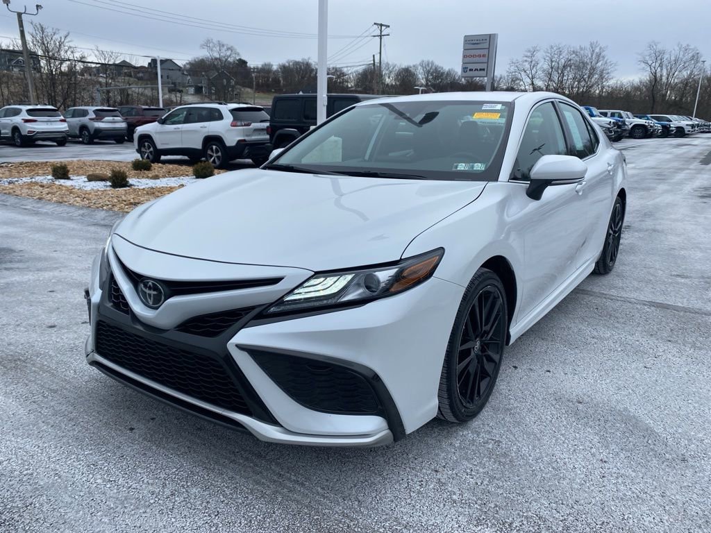 Used 2023 Toyota Camry XSE image 7