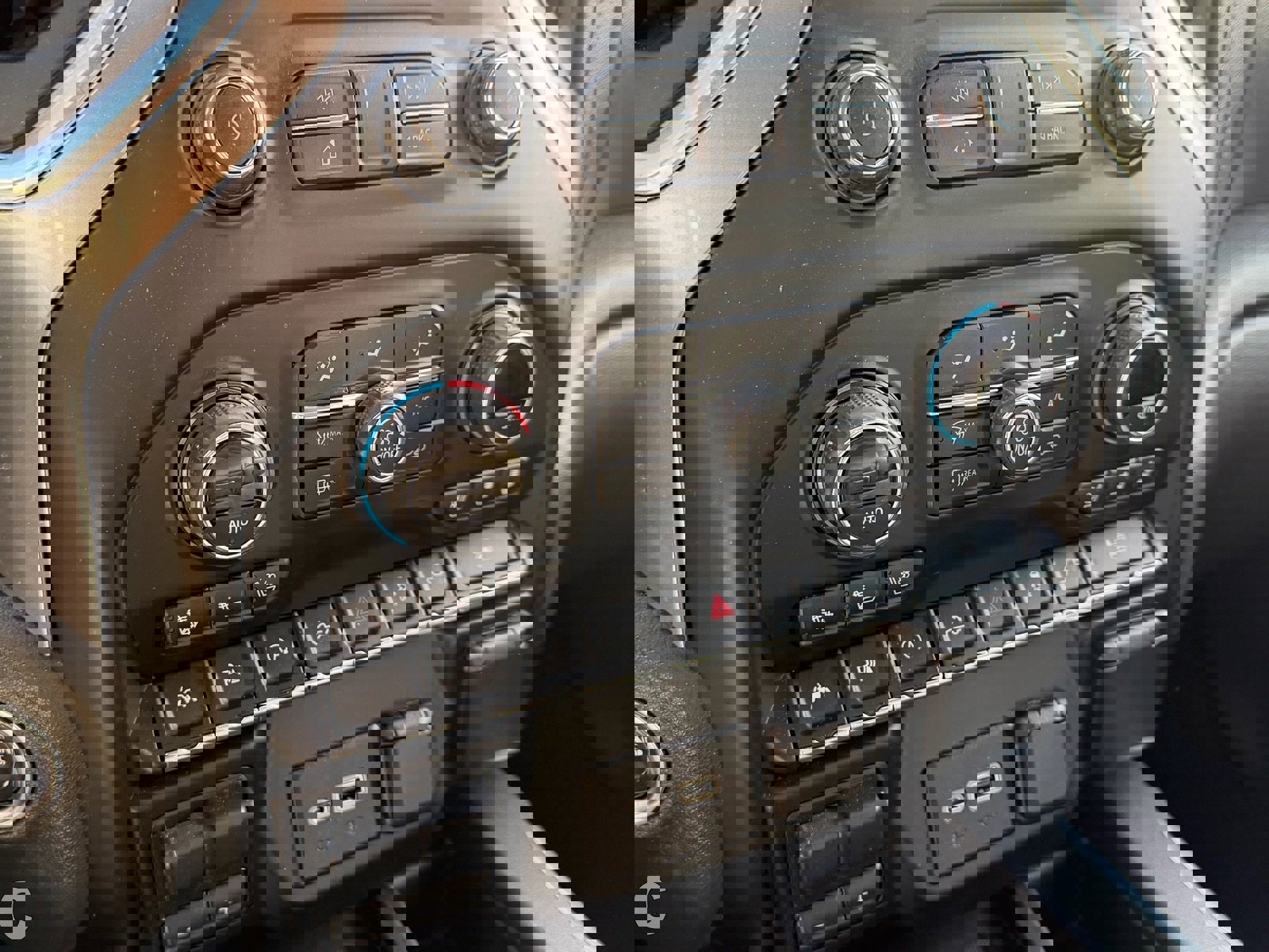 Used 2020 Chevrolet Silverado 1500 LTZ w/ LTZ Plus Package image 10