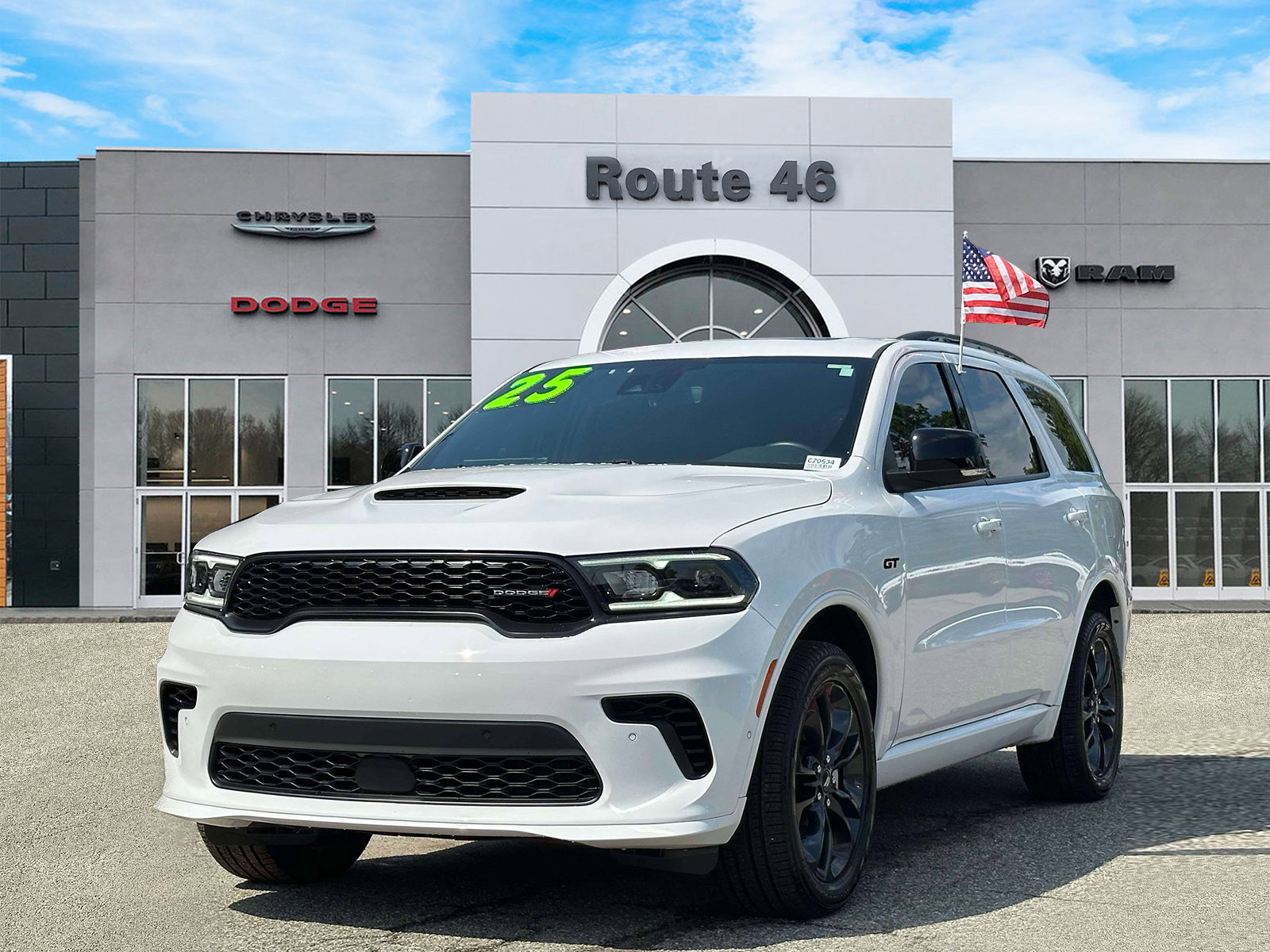 Used 2025 Dodge Durango GT AWD/4WD image 2