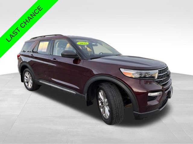 Used 2022 Ford Explorer XLT w/ Equipment Group 202A image 8