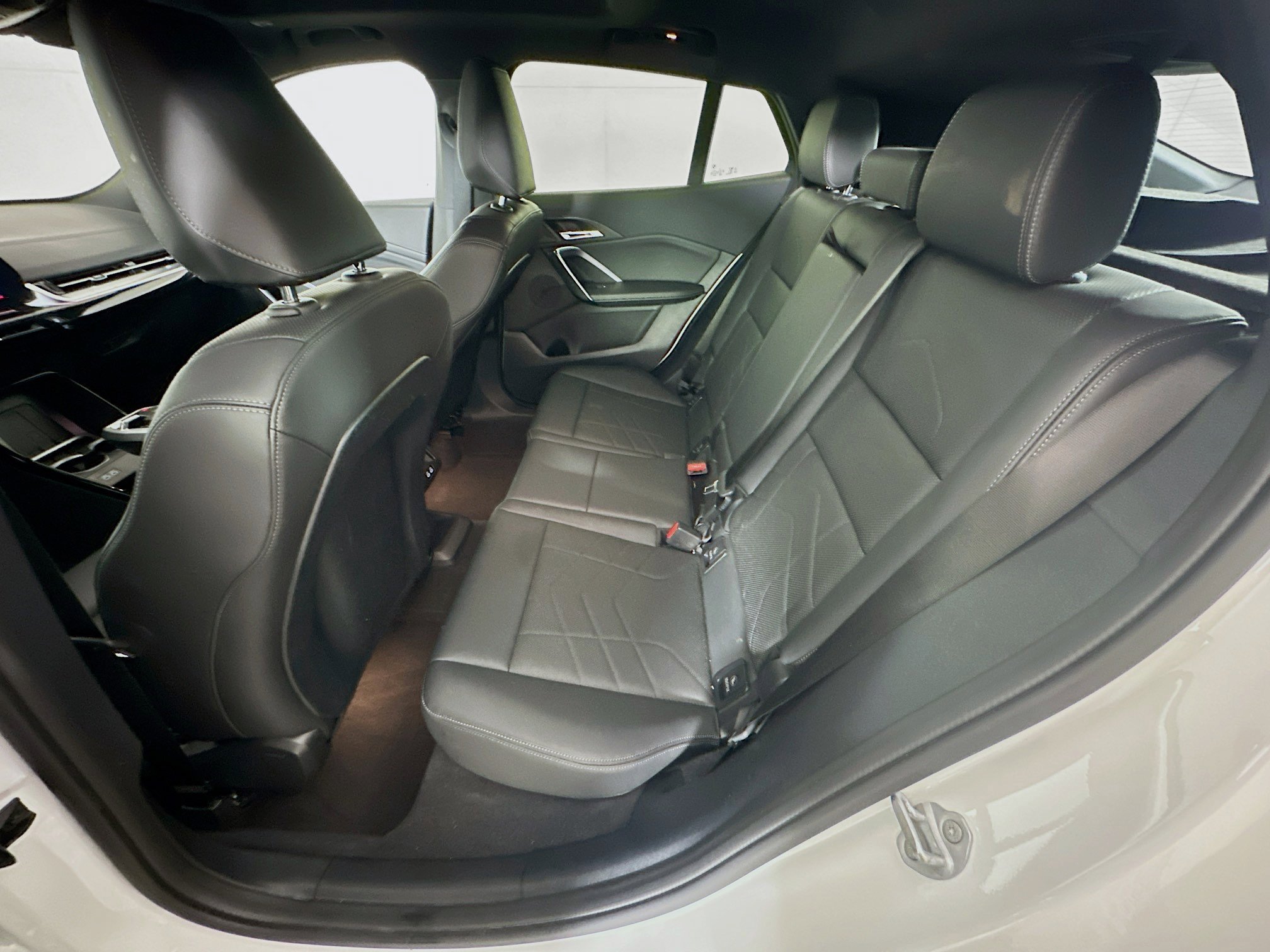 Used 2025 BMW X2 xDrive28i image 28