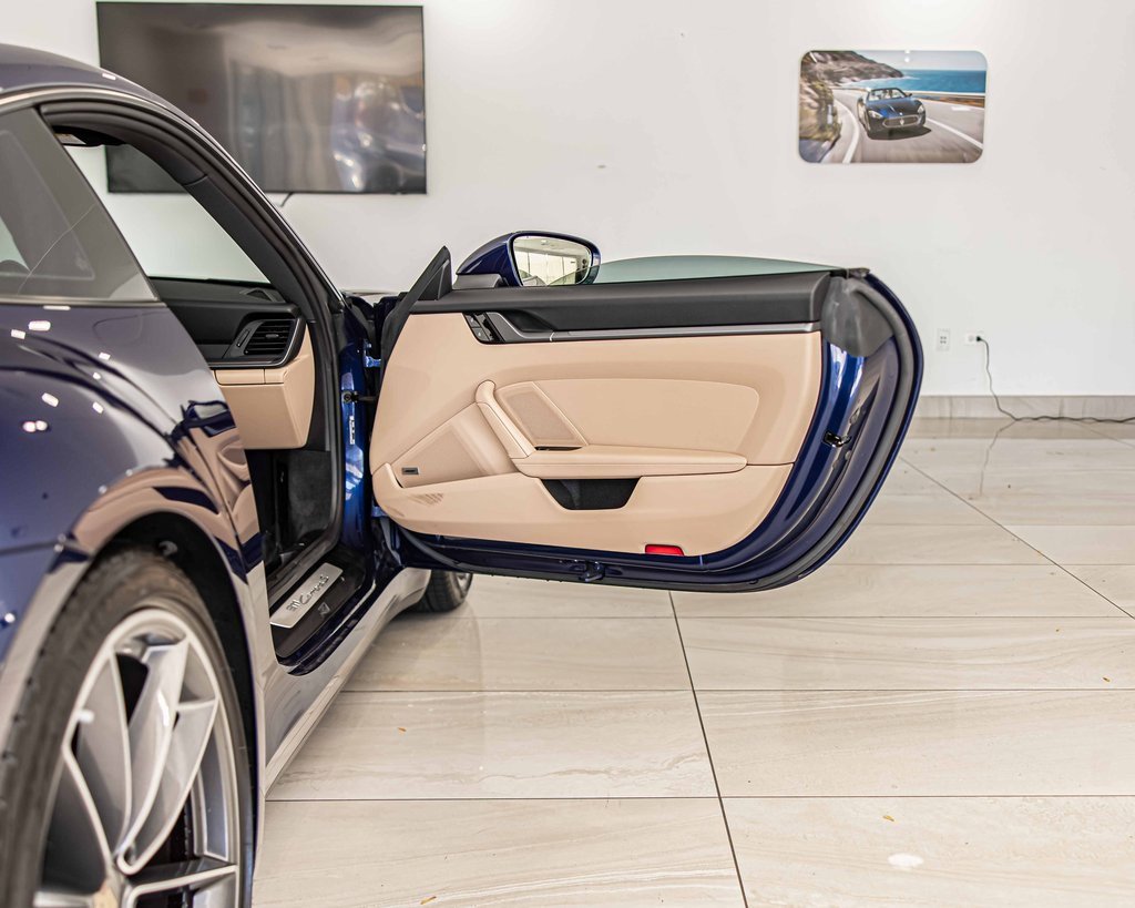 Used 2021 Porsche 911 Carrera S image 33