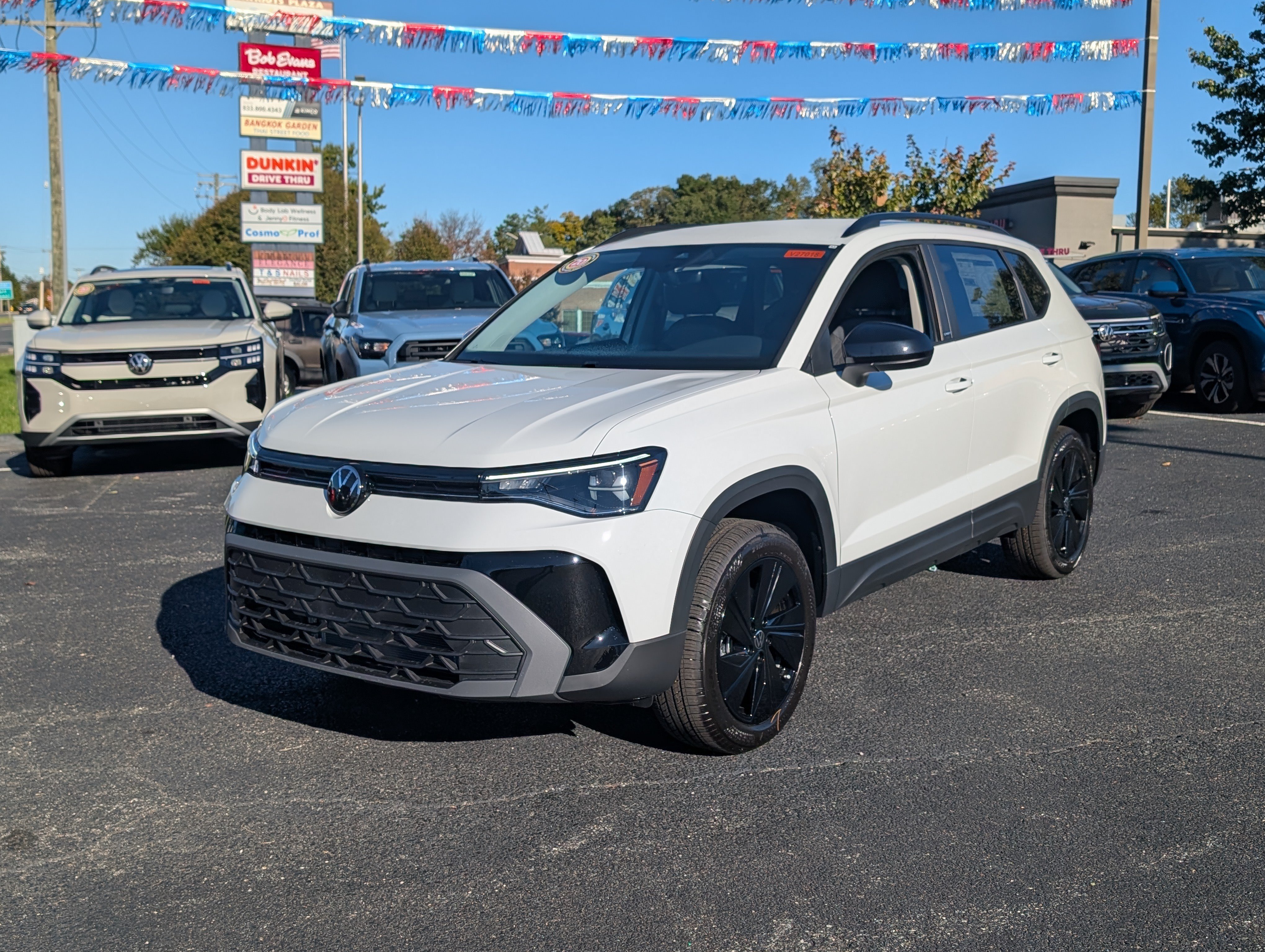 New 2027 Volkswagen Taos Sport AWD/4WD image 5