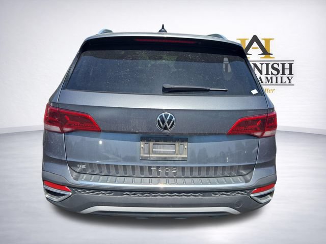 Certified 2023 Volkswagen Taos SE FWD image 11