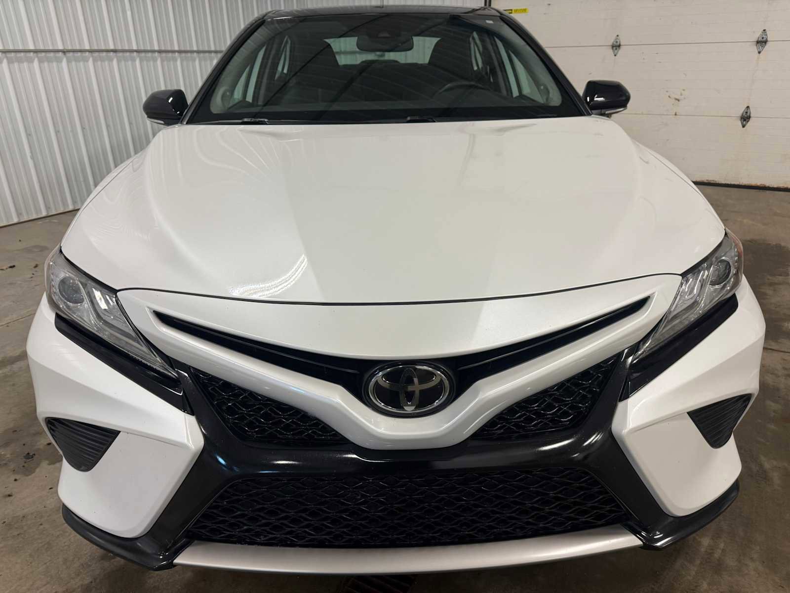 Used 2019 Toyota Camry XSE w/ Navigation Package image 3