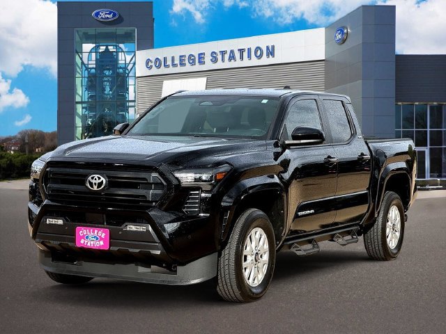 Used 2024 Toyota Tacoma SR5 AWD/4WD image 2