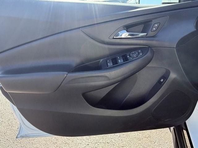 Used 2018 Chevrolet Volt LT w/ Comfort Package FWD image 10