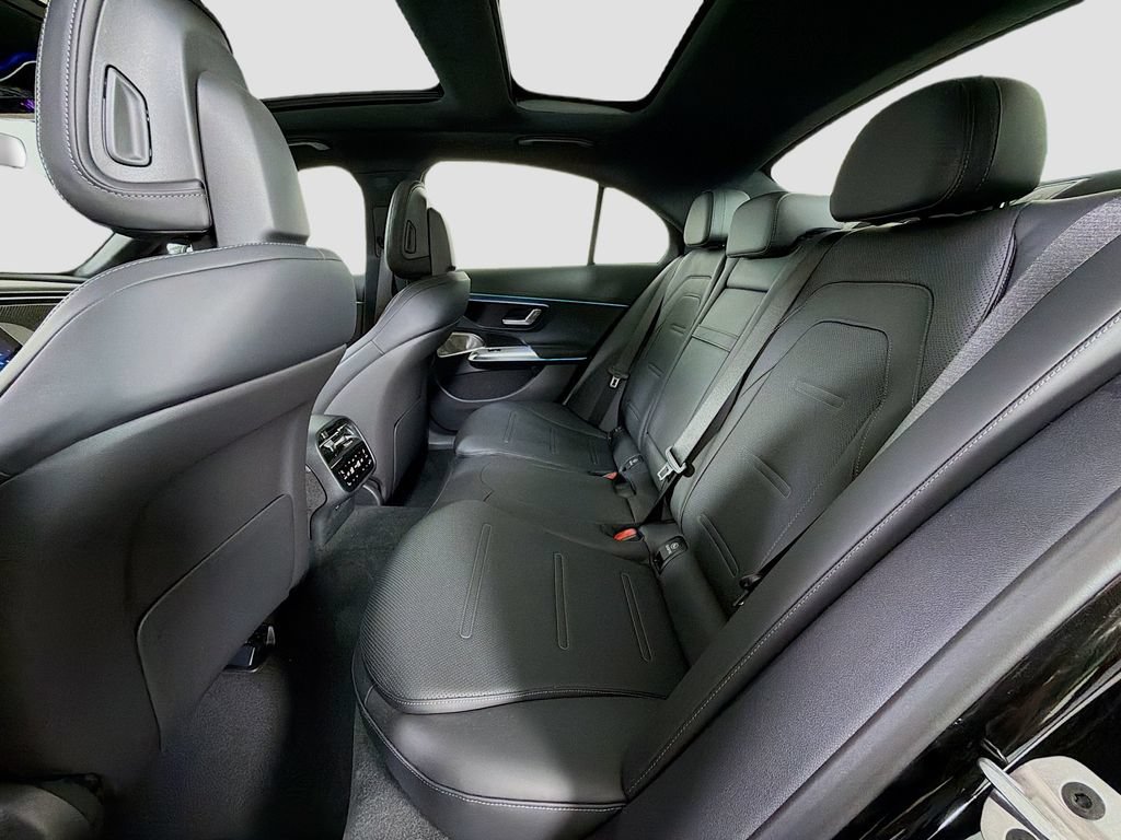 New 2026 Mercedes-Benz E 53 AMG e 4MATIC Sedan image 25