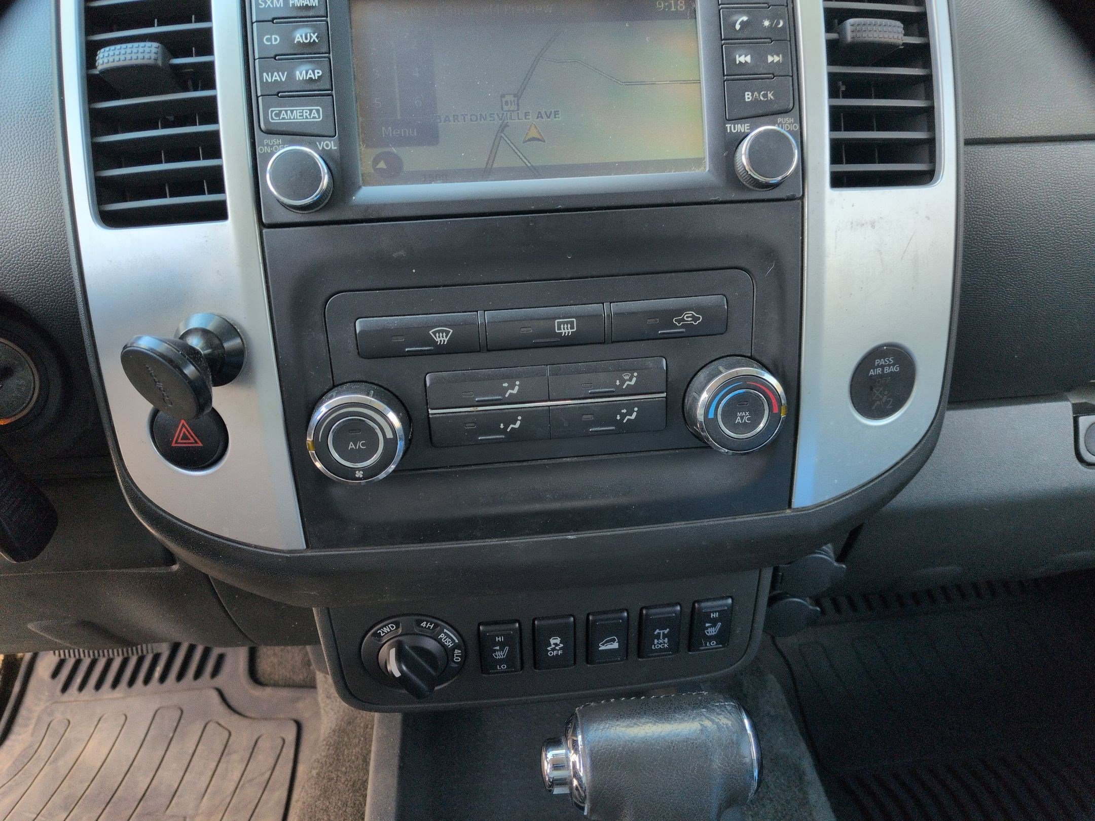 Used 2014 Nissan Xterra PRO-4X w/ Pro-4x Leather Package image 13