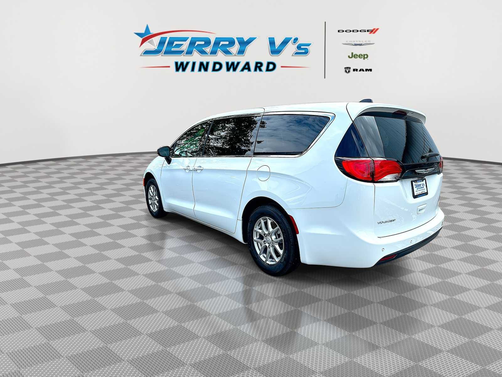 New 2026 Chrysler Voyager LX FWD image 6