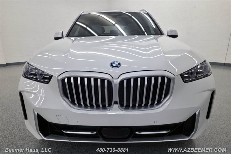 Used 2026 BMW X5 xDrive50e AWD/4WD image 6