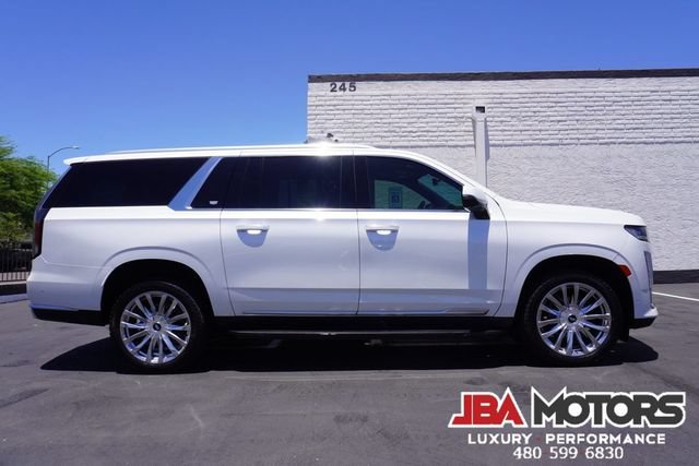 Used 2021 Cadillac Escalade ESV Premium Luxury AWD/4WD image 14
