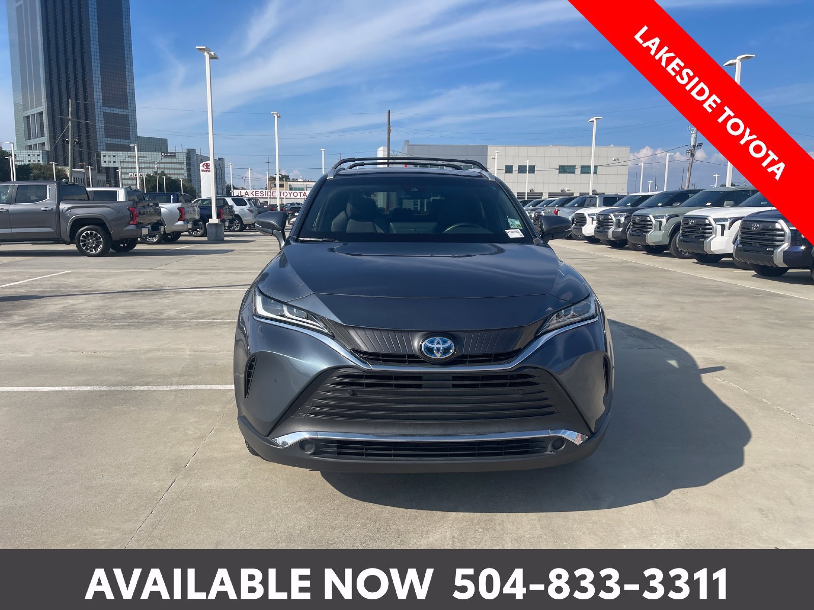 Used 2022 Toyota Venza XLE AWD/4WD image 8