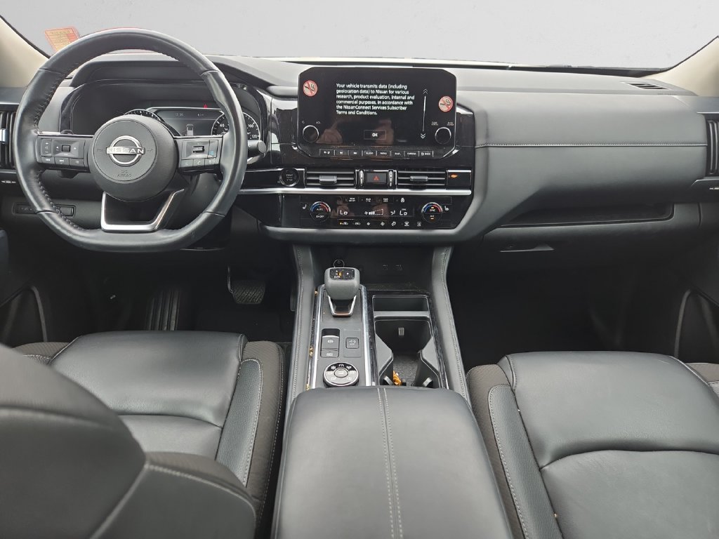 Used 2025 Nissan Pathfinder SL AWD/4WD image 10