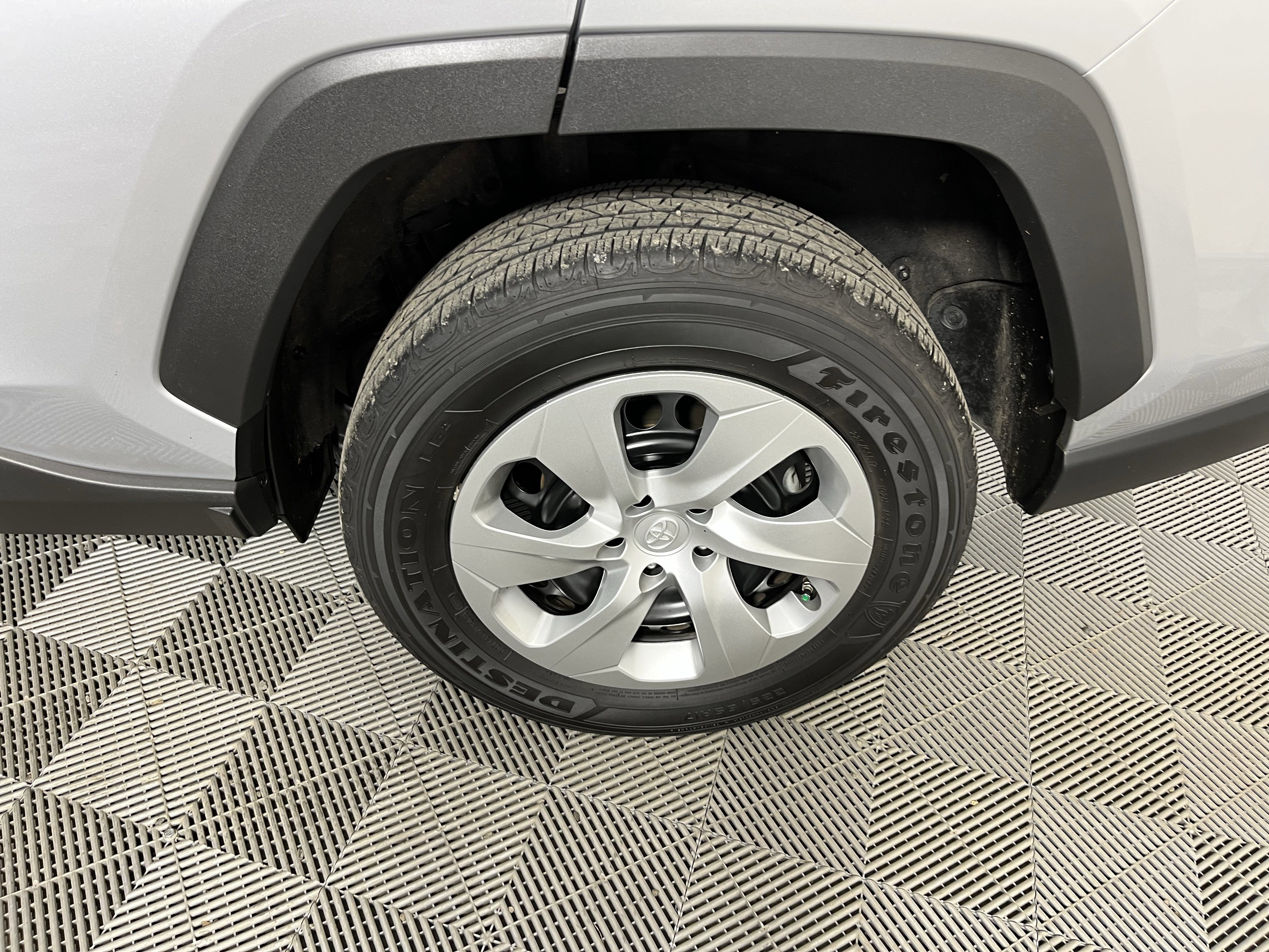 Used 2023 Toyota RAV4 LE image 20