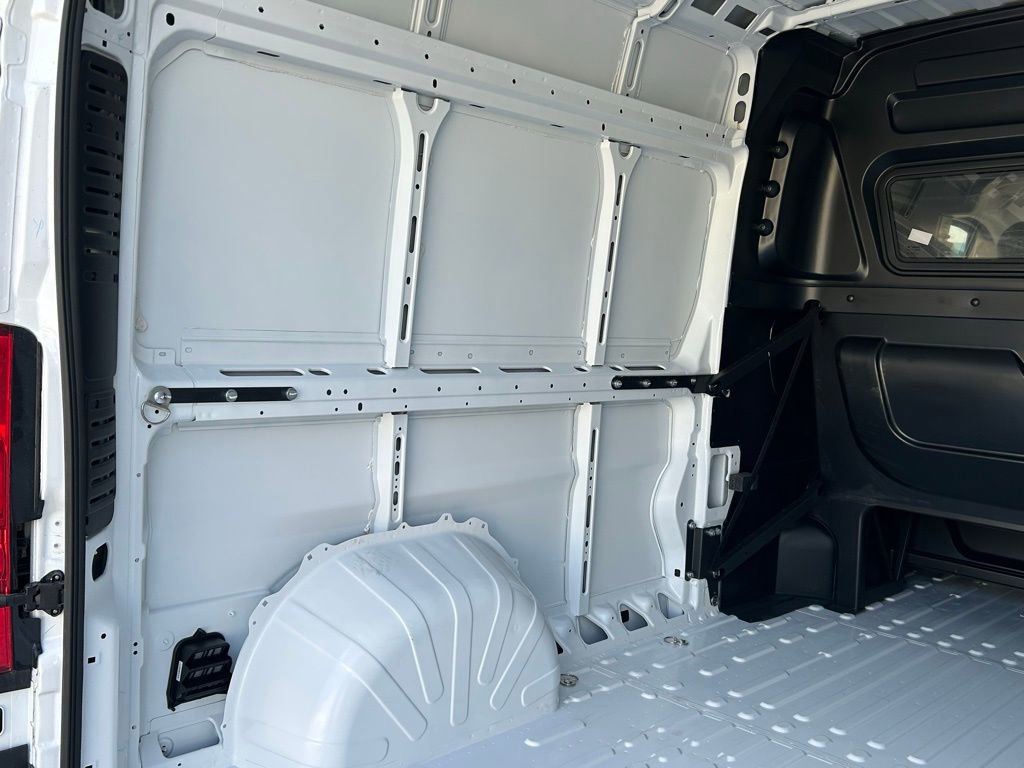 New 2025 RAM ProMaster 3500 w/ Crew Van Package image 27