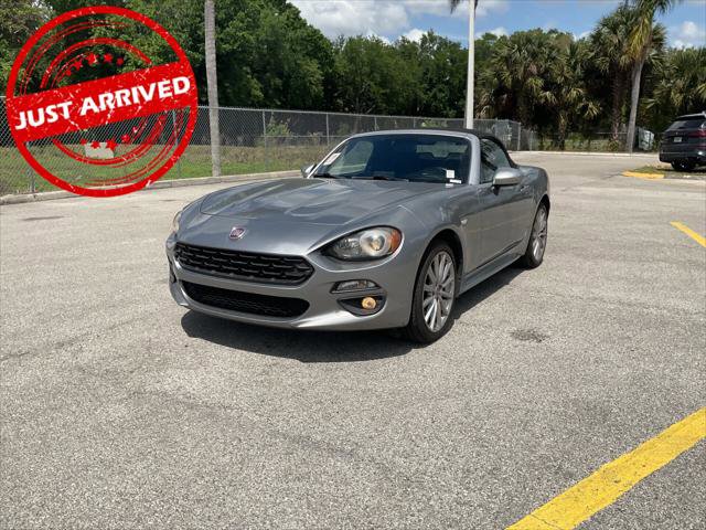Used 2017 FIAT 124 Spider Lusso image 2