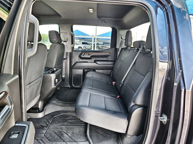 Used 2023 Chevrolet Silverado 1500 LT AWD/4WD image 19