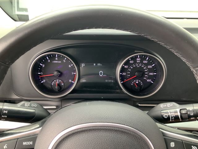 Used 2023 Kia Carnival LX image 23