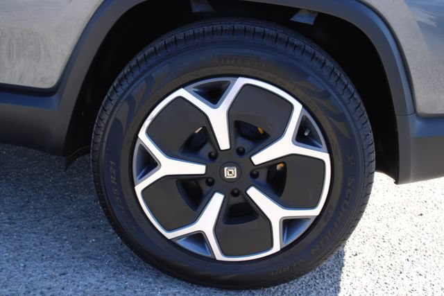 Used 2024 Rivian R1S Adventure AWD/4WD image 9