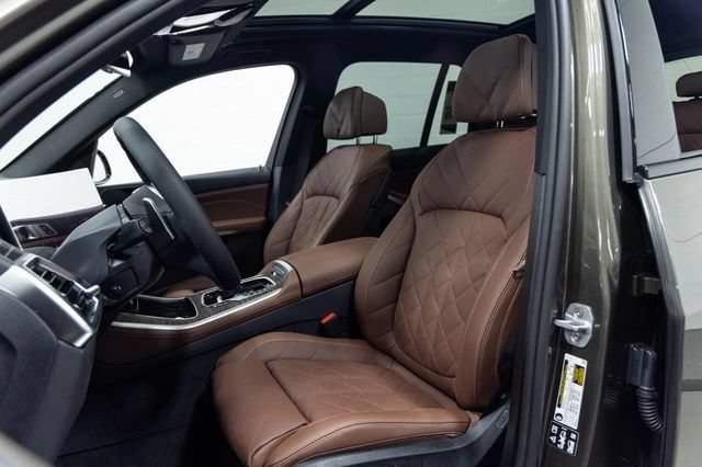 New 2026 BMW X5 xDrive40i w/ M Sport Package AWD/4WD image 24