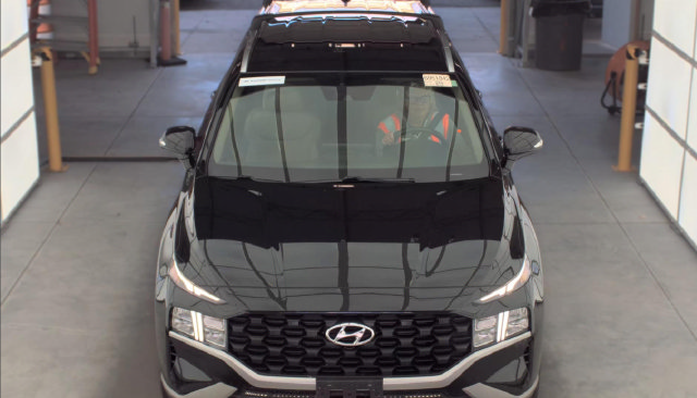 Used 2023 Hyundai Santa Fe SEL AWD/4WD image 2