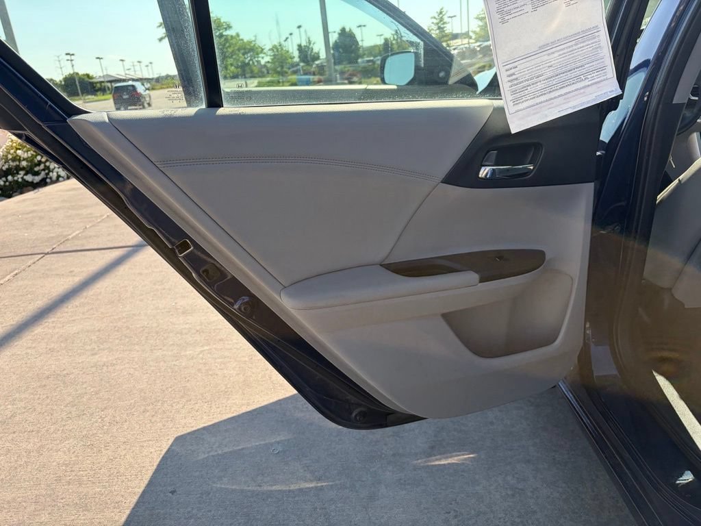 Used 2013 Honda Accord EX-L image 16