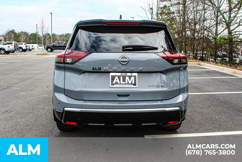 Used 2024 Nissan Rogue Platinum w/ Platinum Premium Package image 11