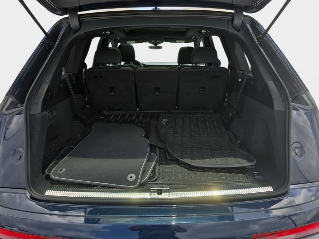 Used 2025 Audi Q7 3.0T Premium Plus AWD/4WD image 13