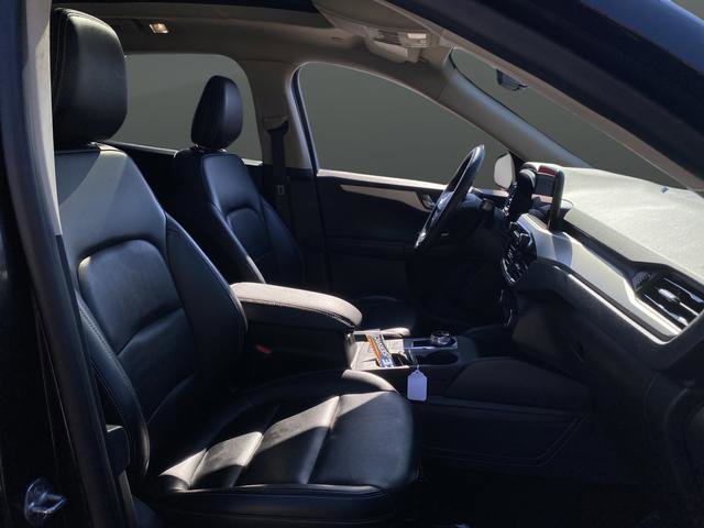 Used 2020 Ford Escape SEL image 28