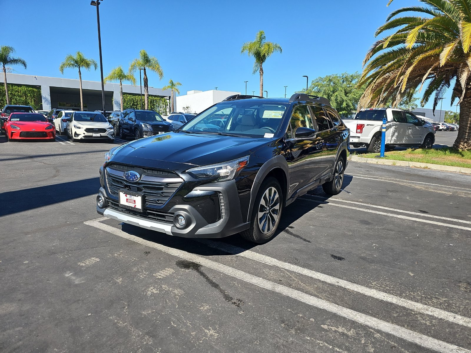 Certified 2024 Subaru Outback Limited AWD/4WD image 3