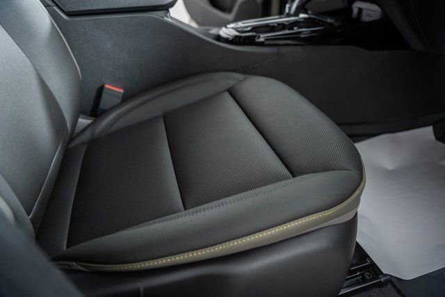 New 2026 Chevrolet Trax ACTIV w/ Sunroof Package image 34