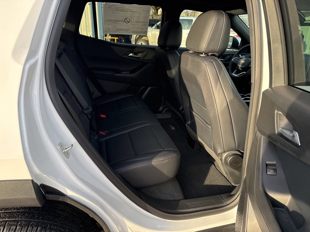 New 2026 Chevrolet Equinox LT w/ Convenience Package II image 14