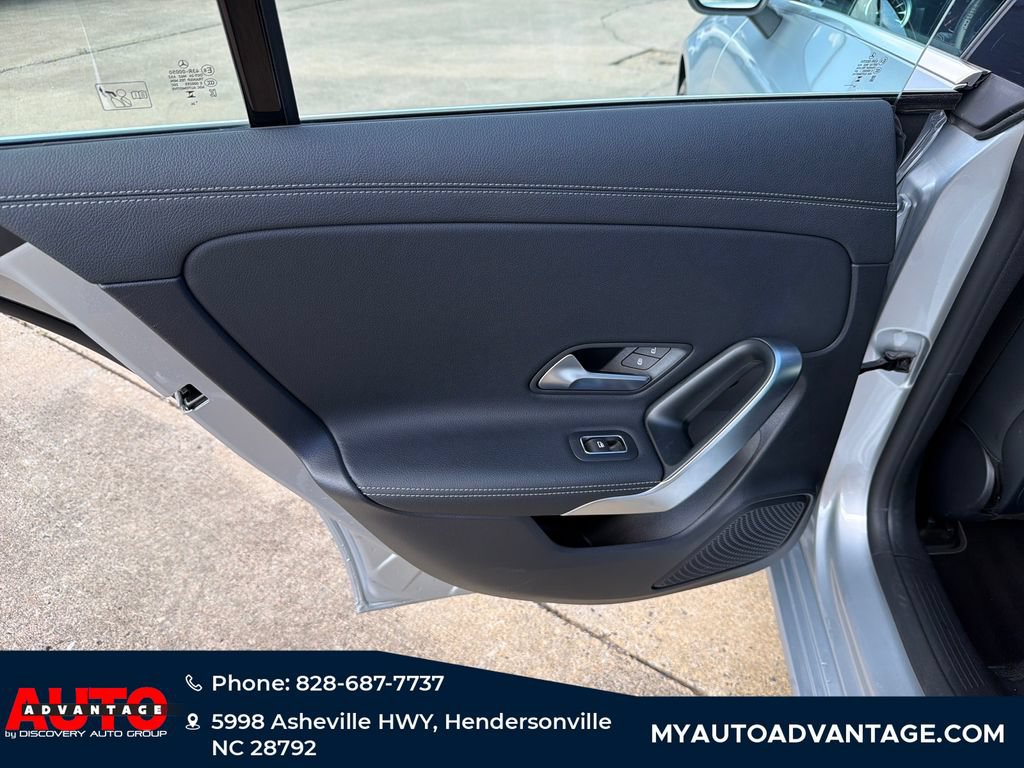 Used 2025 Mercedes-Benz CLA 250 4MATIC image 29