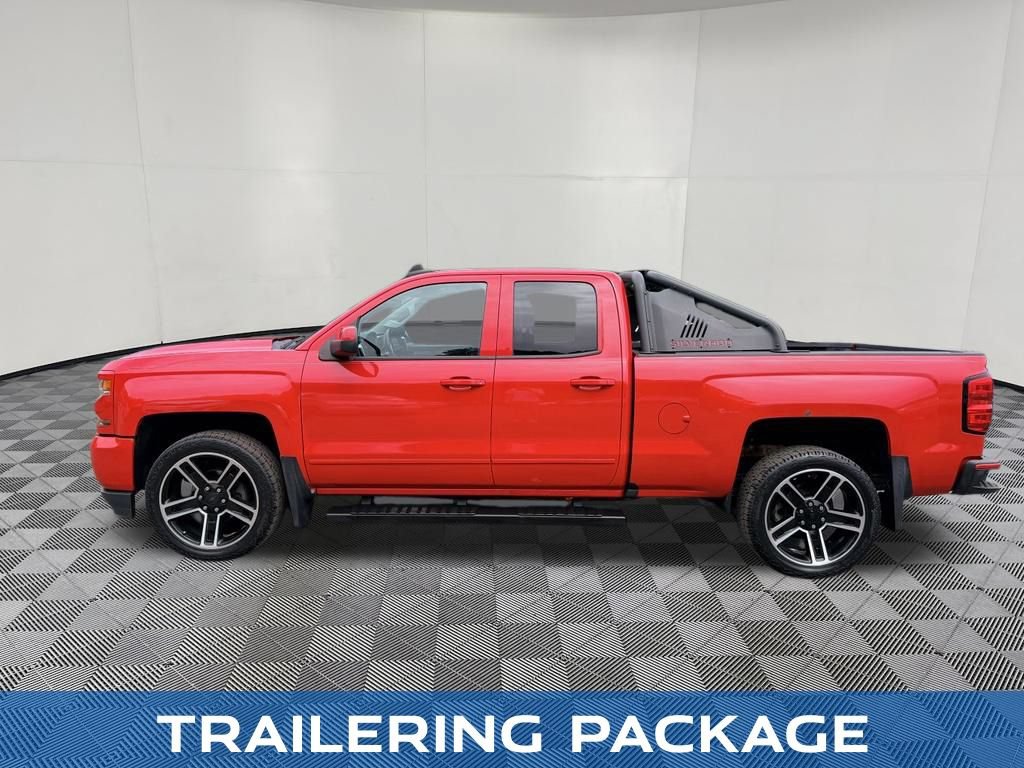 Used 2017 Chevrolet Silverado 1500 LT w/ All Star Edition AWD/4WD image 6