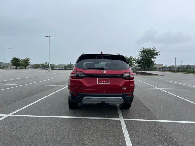 New 2025 Honda Pilot TrailSport image 7