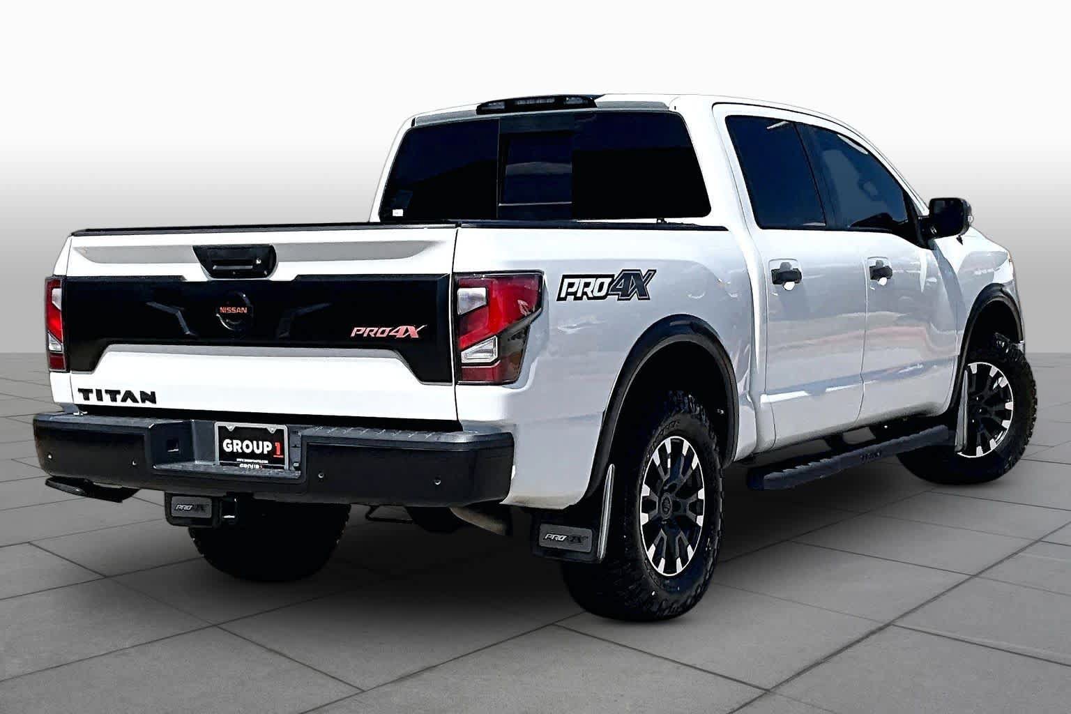 Used 2021 Nissan Titan PRO-4X w/ Pro-4x Convenience Package AWD/4WD image 13