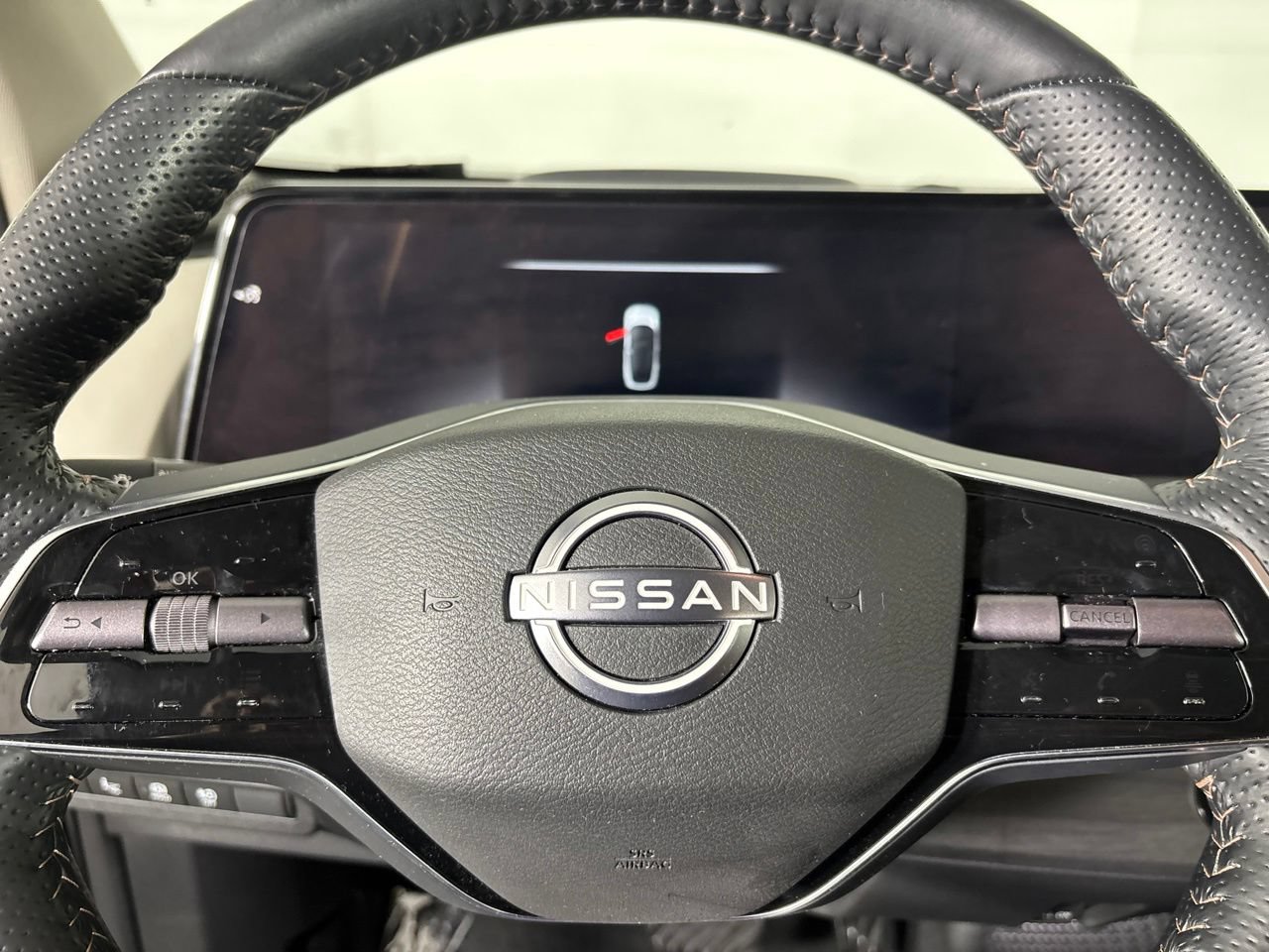 Used 2023 Nissan Ariya FWD image 10
