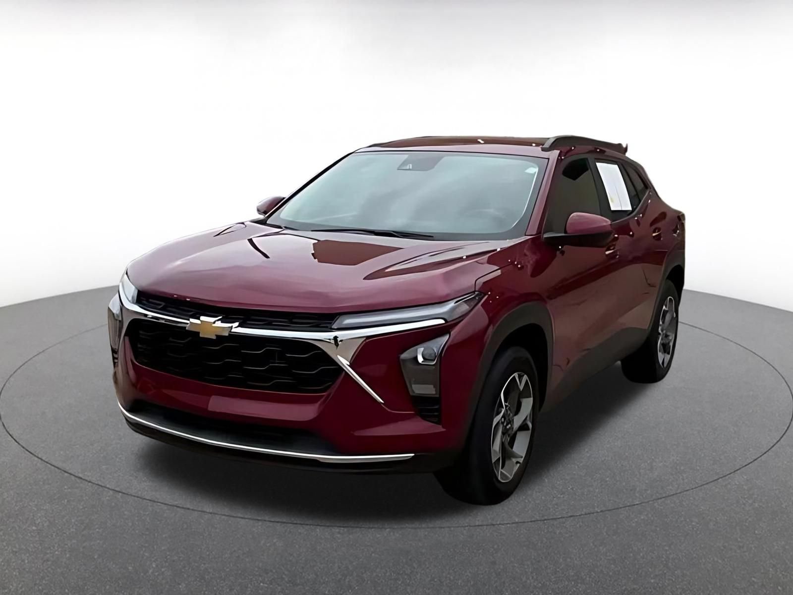 Used 2025 Chevrolet Trax LT FWD image 7