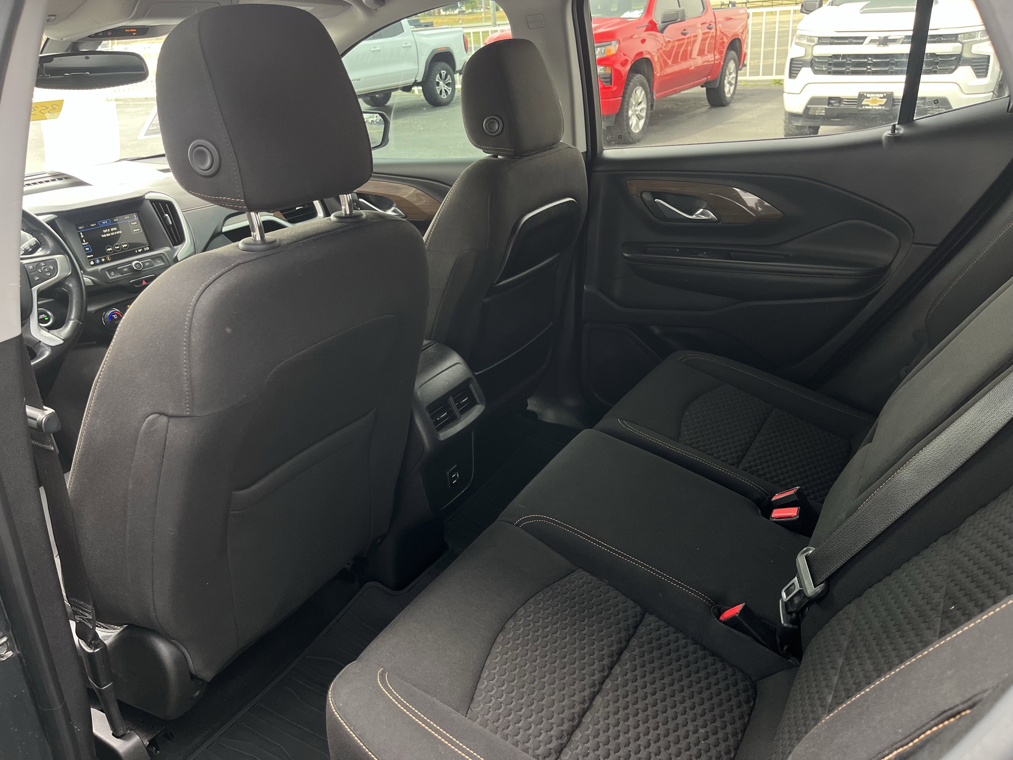 Used 2018 GMC Terrain SLE w/ Driver Convenience Package image 8