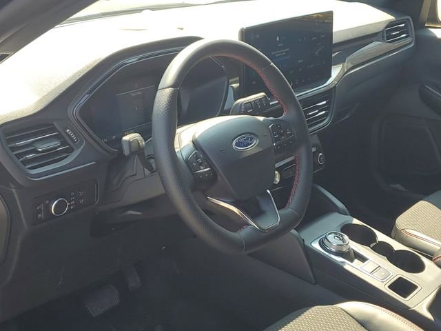 Used 2025 Ford Escape ST-Line w/ Equipment Group 301A FWD image 7