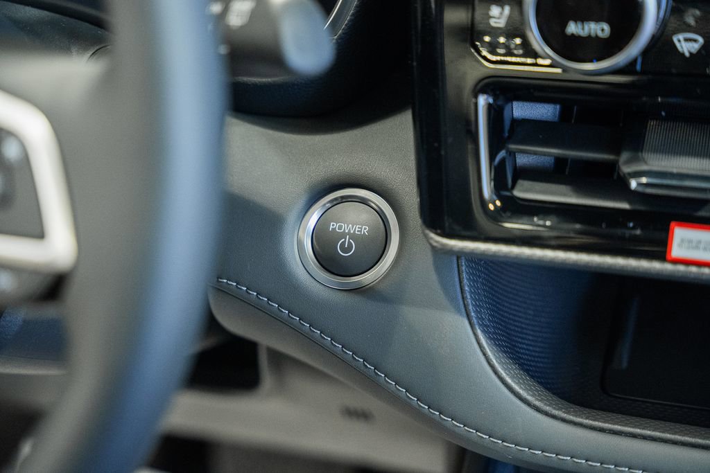 New 2026 Toyota Highlander Platinum image 26