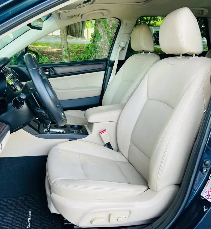 Used 2018 Subaru Outback 3.6R Limited AWD/4WD image 10