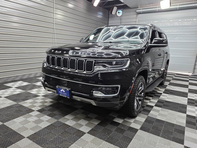 Used 2022 Jeep Wagoneer Series III w/ Flexible Seating Group AWD/4WD image 50